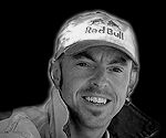robbie.jpg (5107 bytes)